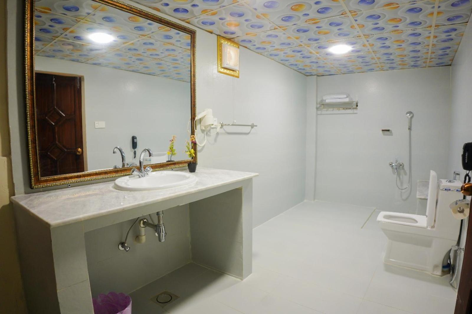 Indus Hotel Hyderabad Exterior photo
