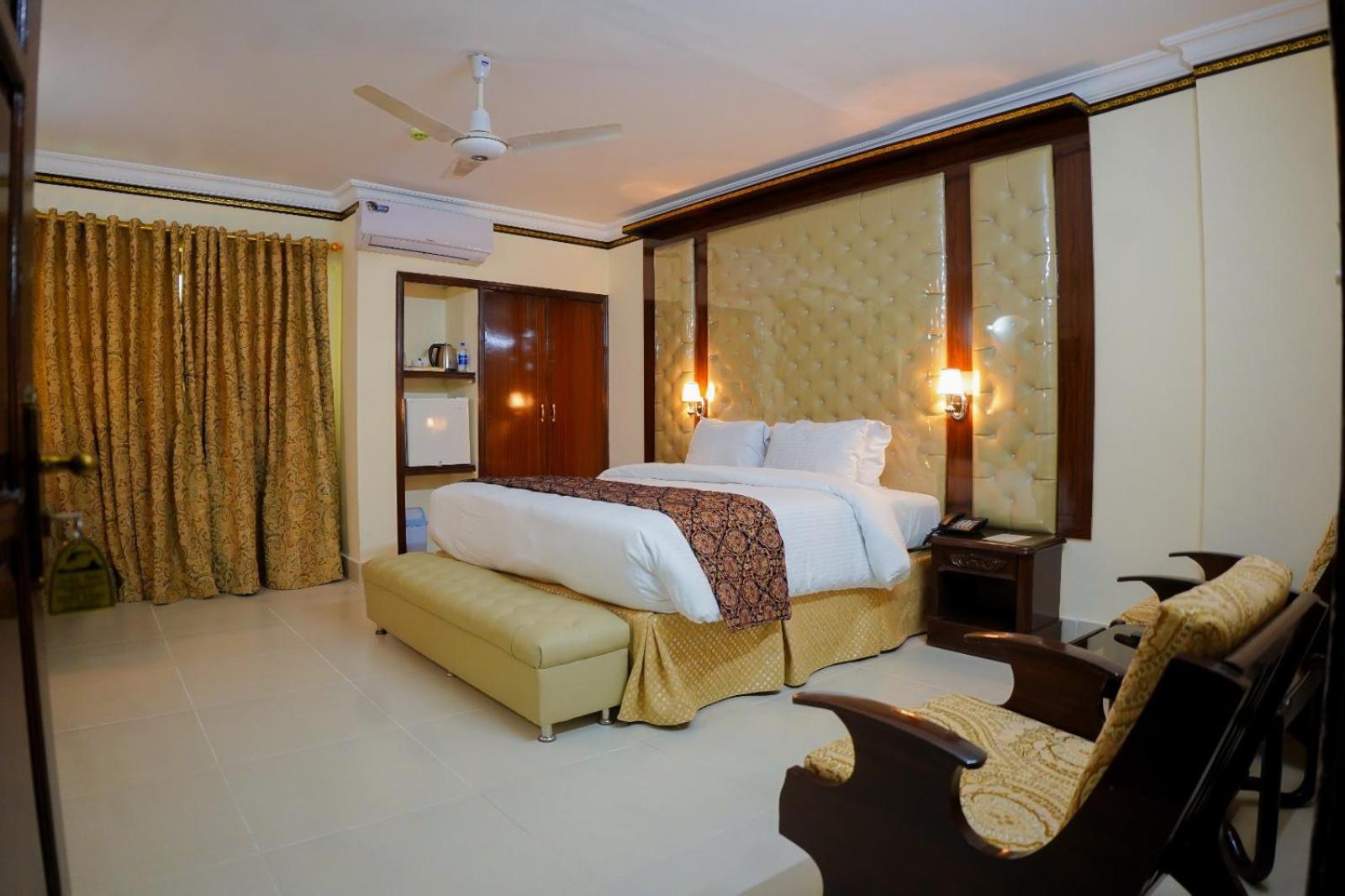 Indus Hotel Hyderabad Exterior photo