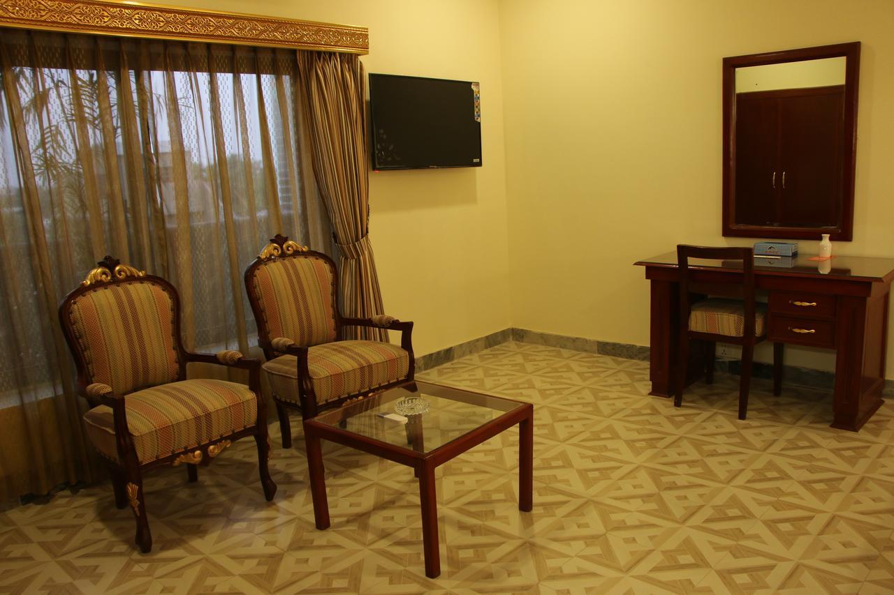 Indus Hotel Hyderabad Exterior photo