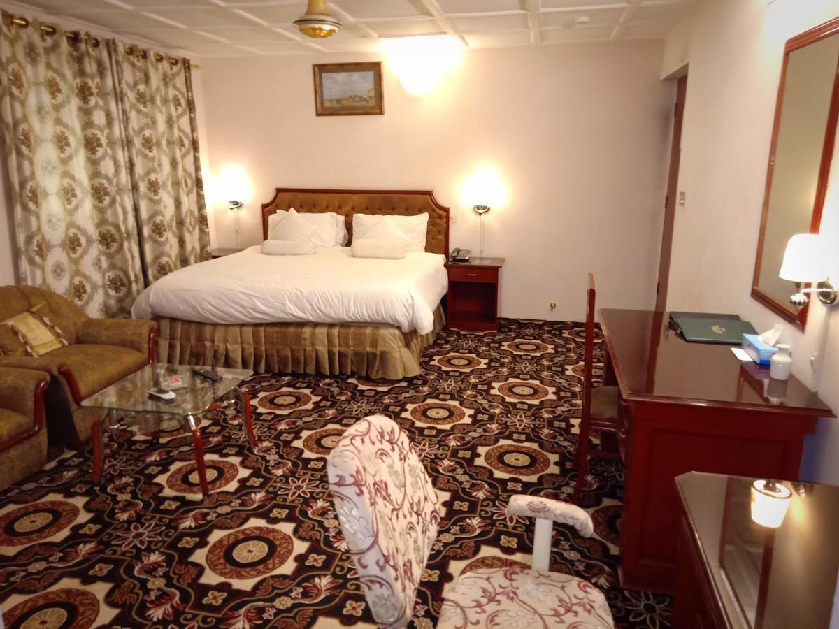 Indus Hotel Hyderabad Exterior photo